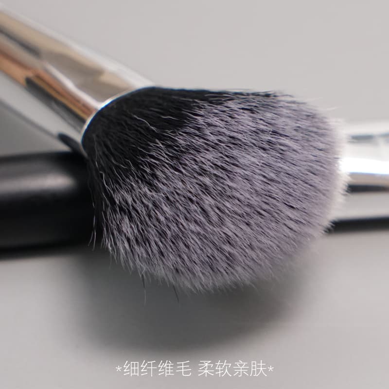 メイクブラシ チーク 至福のふわ肌チークブラシ